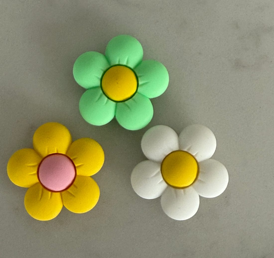 Small Daisies x3